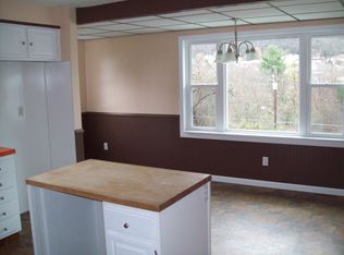 202 W Columbus Ave, Nesquehoning, PA 18240