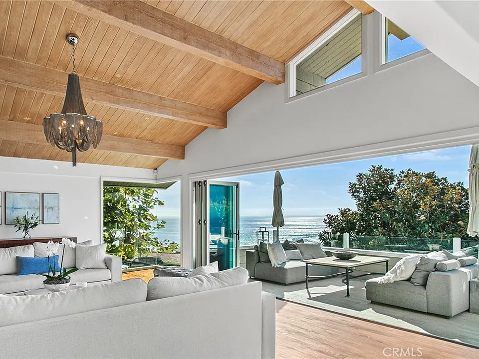 1010 Emerald Bay