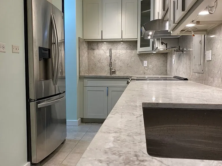 501 Hahaione St #11 — Photo 9