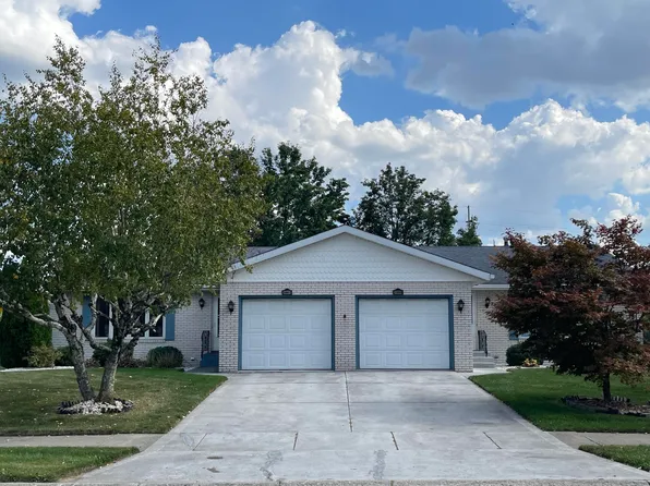 1607 Julie Dr, Schererville, IN 46375