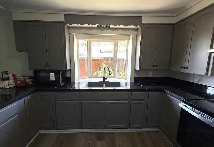 3 bed, 2.0 bath, 1744 sqft, $2,800 — Photo 4