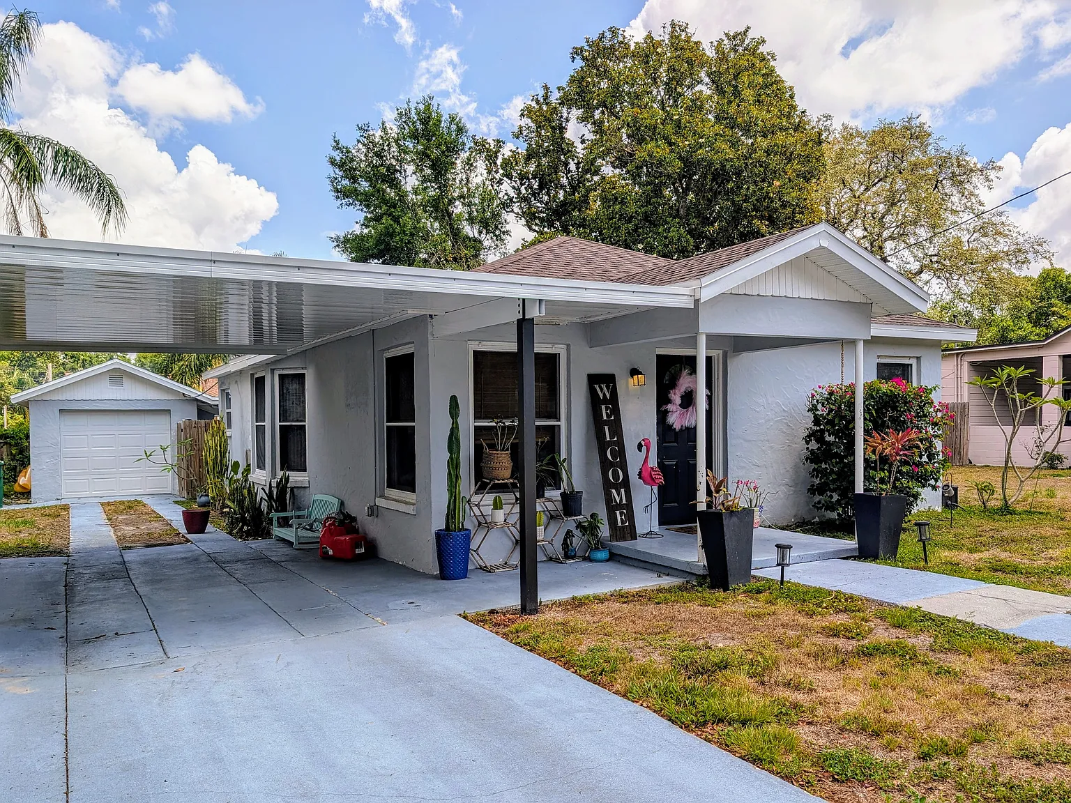 Charming 3 Bed / 2 Bath Home in Seminole Heights! — Photo 2