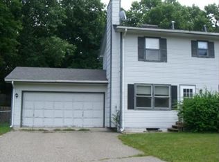 6735 W 192nd Ave, Eden Prairie, MN 55346