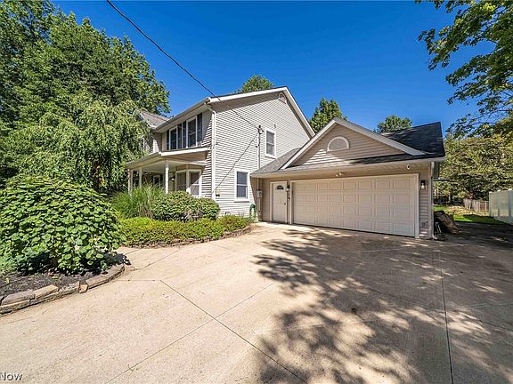 2nd image of 12335 Robson Rd