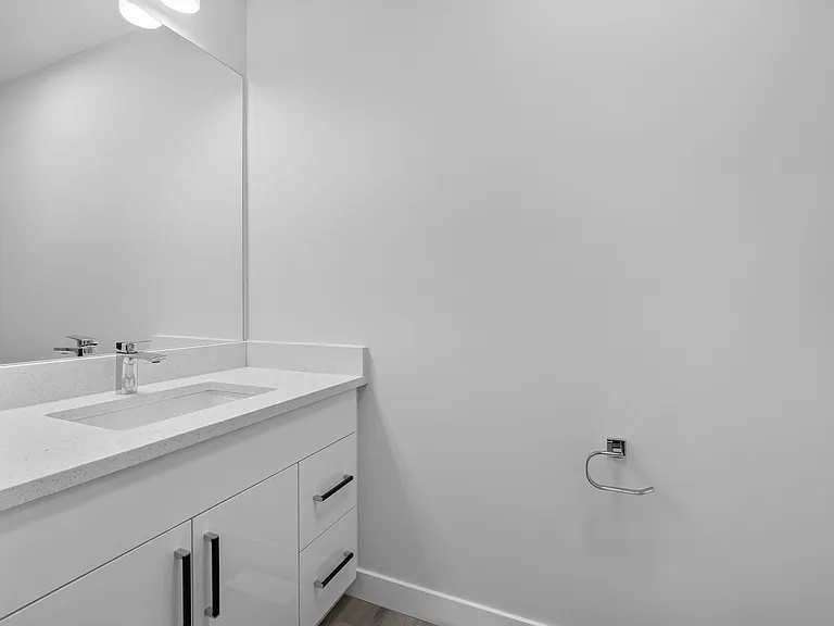 10821 112th St NW — Photo 37