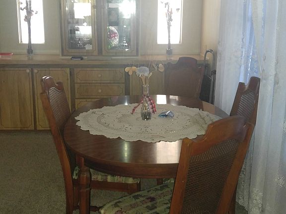 Dinning room with hutch