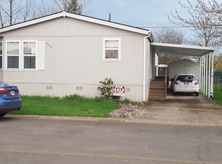921 York St, Salem, OR 97302