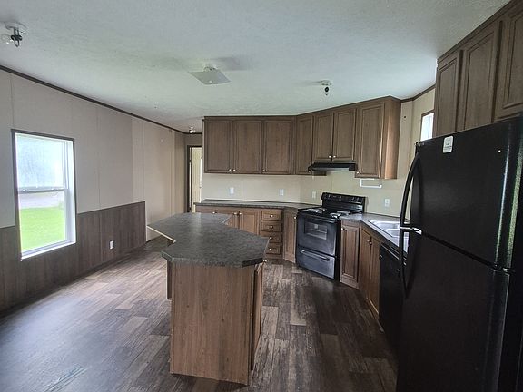4th image of 11372 Peck Rd Space 1