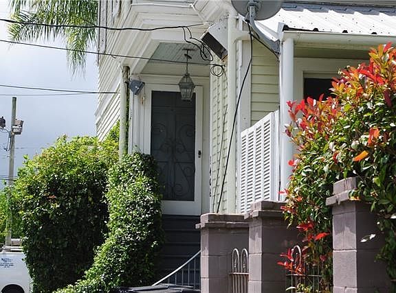 2nd image of 1406 Arabella St