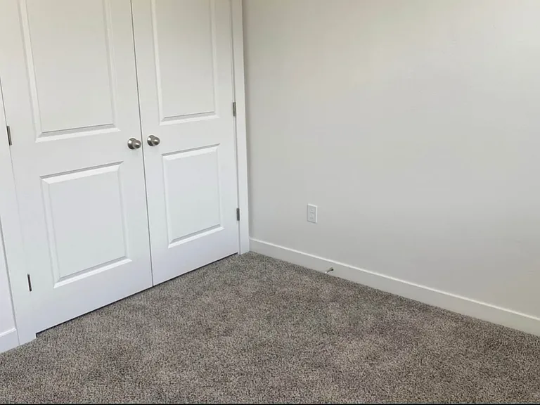 462 W 40 S #K — Photo 11