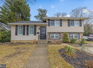 5 Meadow Ln, West Deptford, NJ 08096
