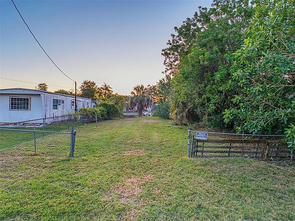 5th image of 14905 Old Dixie Hwy #5