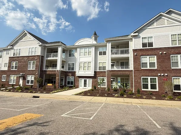 233 Eyam Hall Ln, Apex, NC 27502