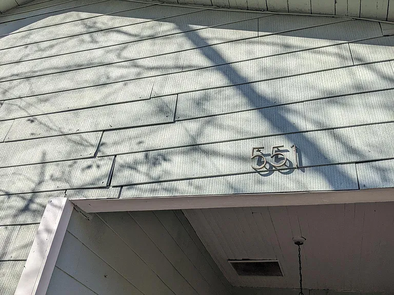 551 E Southcross Blvd — Photo 7