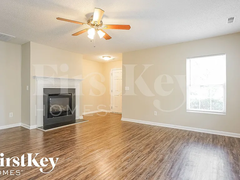 2609 Quarry Ridge Ln — Photo 3