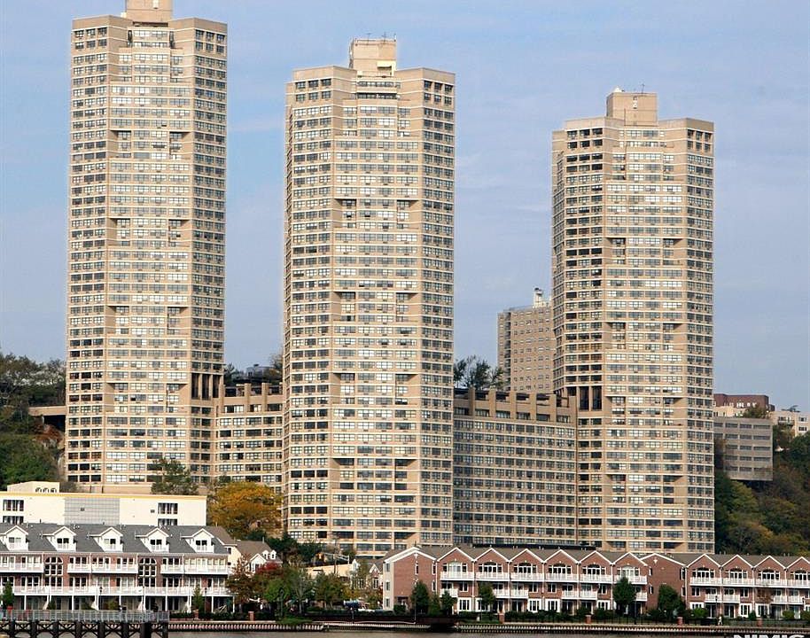 1st image of 7000 Kennedy Blvd E APT 25F