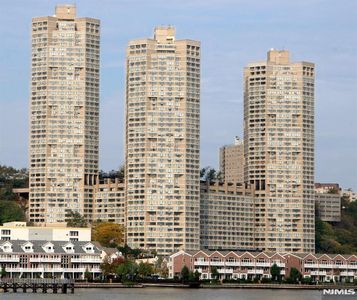 7000 Kennedy Blvd E APT 25F, West New York, NJ, 07093