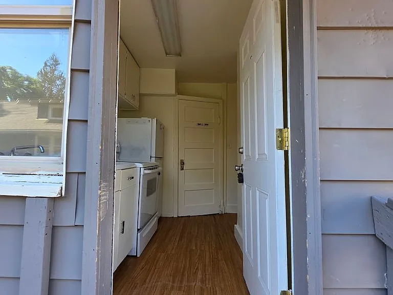 Chase Avenue Seven-Plex — Photo 5