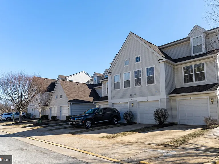 6607 Netties Ln #1601 — Photo 2