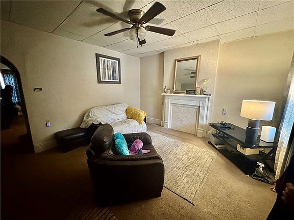 3rd image of 606 E 17th Ave