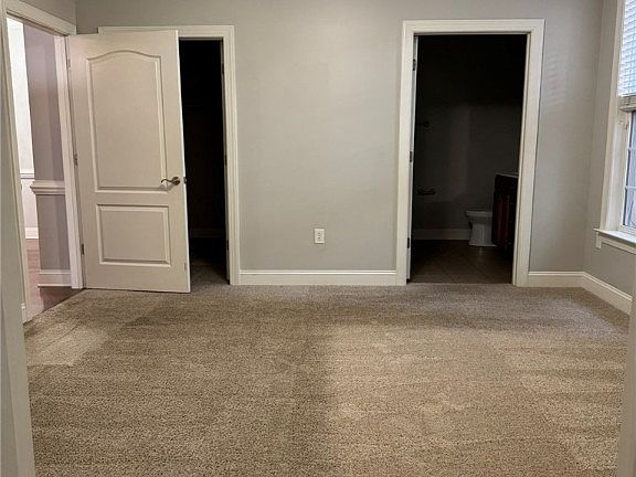 5th image of 381 Gallery Dr Unit 201
