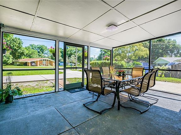 4th image of 6405 Walton Way