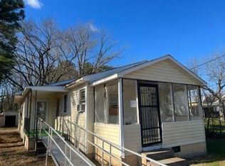 104 Woodson St, Oxford, NC 27565