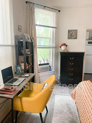 1263 Clarkson St #1 Photo 1