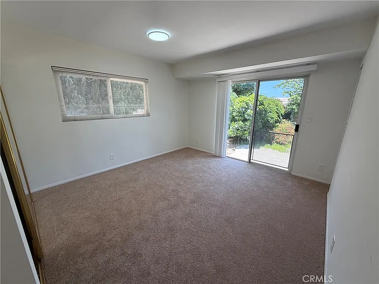 2680 N Canal St — Photo 33