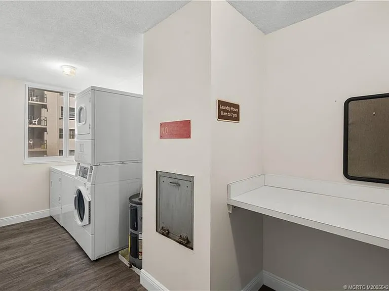125 Ocean Ave #506 — Photo 26