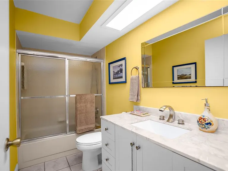 28 Rivertrail Dr — Photo 19