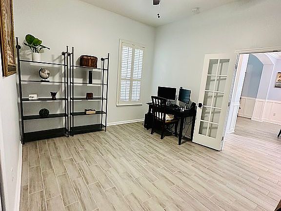5th image of 1396 Barrington Cir