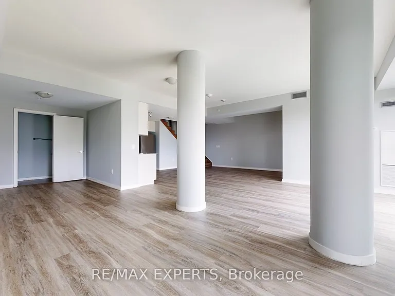 3237 Bayview Ave #102 — Photo 13