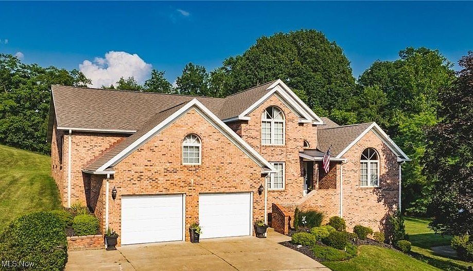 1st image of 1630 Lakewood Cir