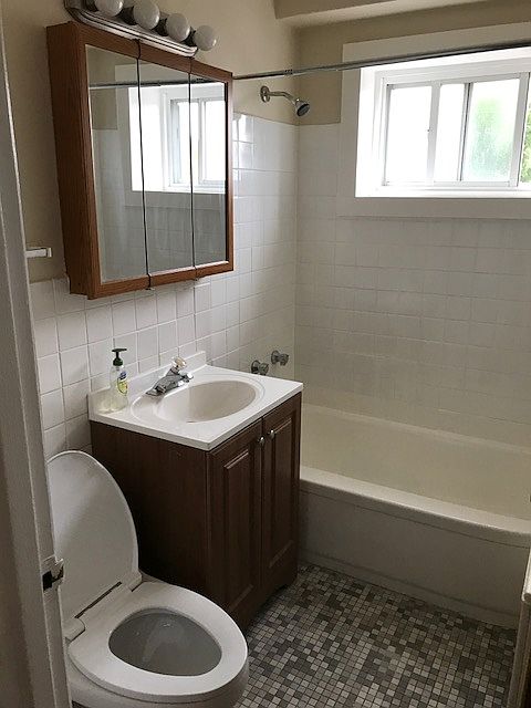 1st image of 4825 Crain St #2C
