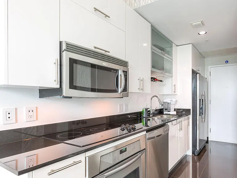 60 SW 13th St #1617 — Photo 12