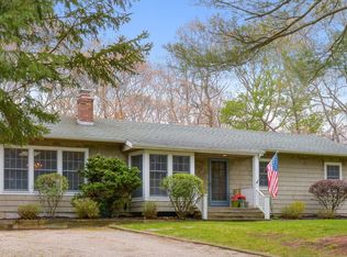 29 Harbor Blvd, East Hampton, NY 11937