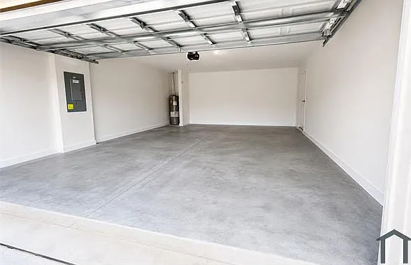 5 bed, 2788 sqft, $3,200 — Photo 4