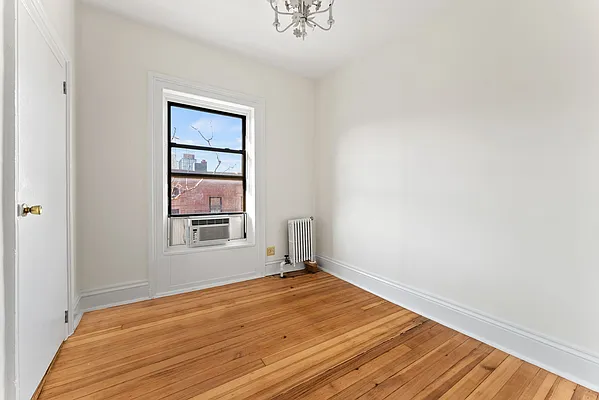 Rented by Compass | media 7