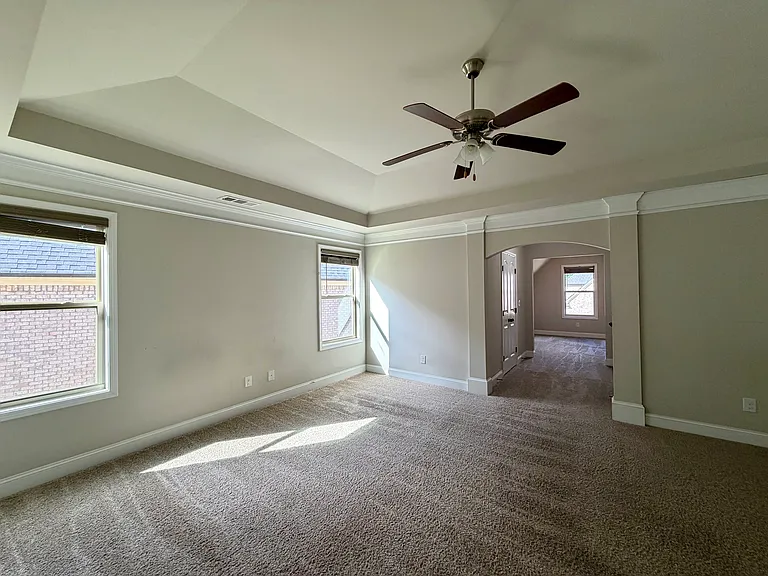 235 Sanctuary Dr — Photo 16