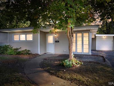 6 Redwood Dr, Florissant, MO, 63031