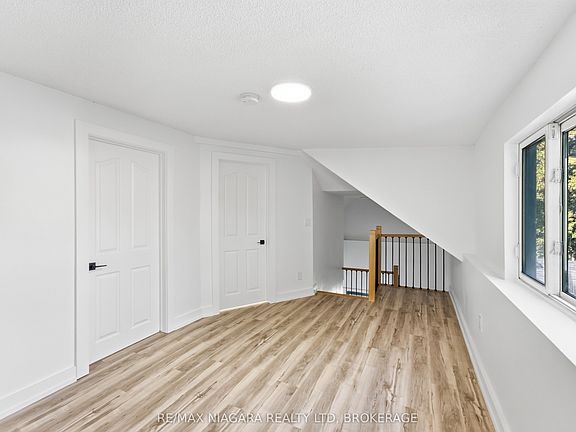 5th image of 34 Haig St