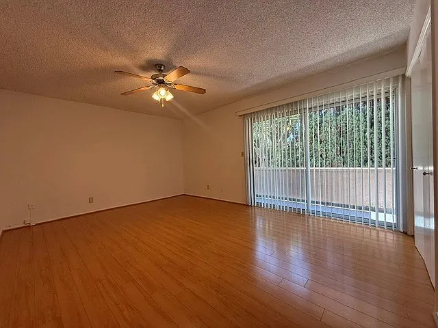10856 Rose Ave #104 — Photo 12
