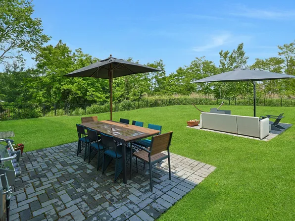 5310 Grosvenor Avenue image 8 of 12