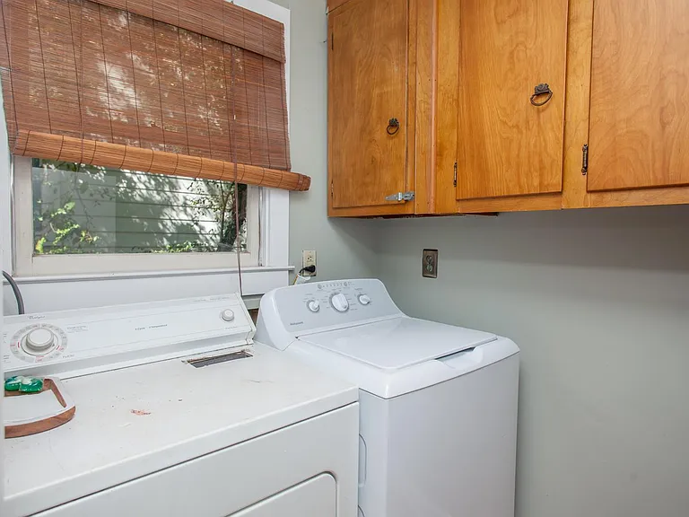 1312 Poplar St — Photo 49