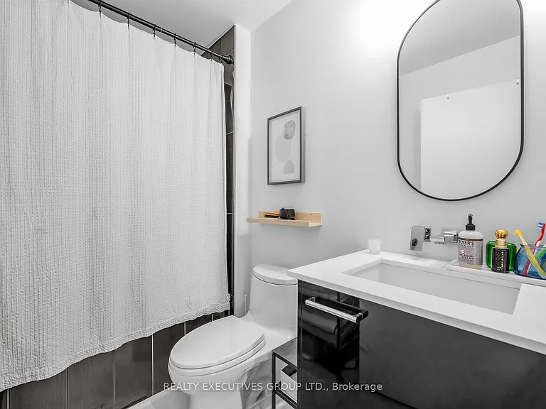 630 Queen St E #510 — Photo 26