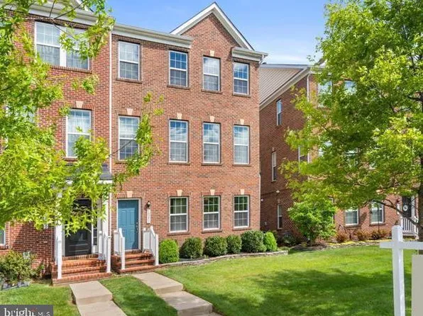 10271 Hastings Dr, Manassas, VA 20110