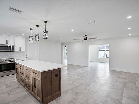 4th image of 5528 Briarcliff Dr