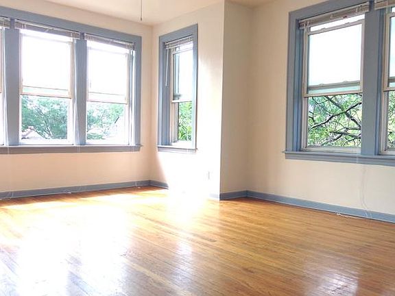 4th image of 2059 N Leclaire Ave APT 2