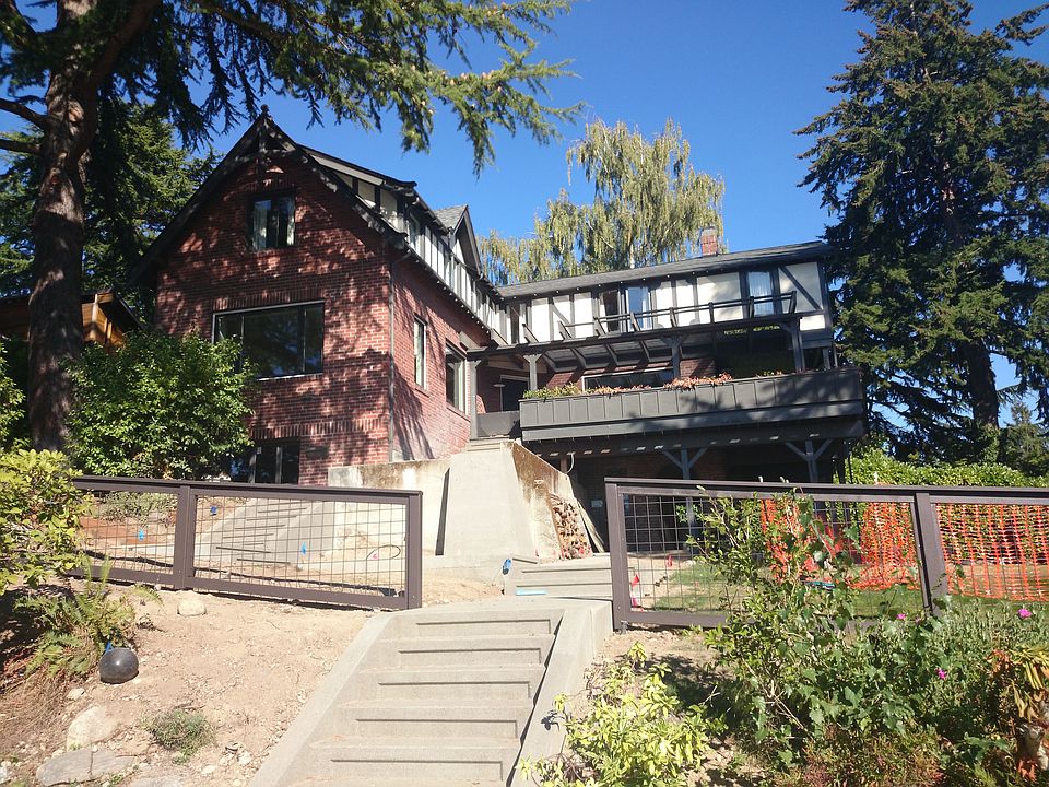 2nd image of 3516 46th Ave NE